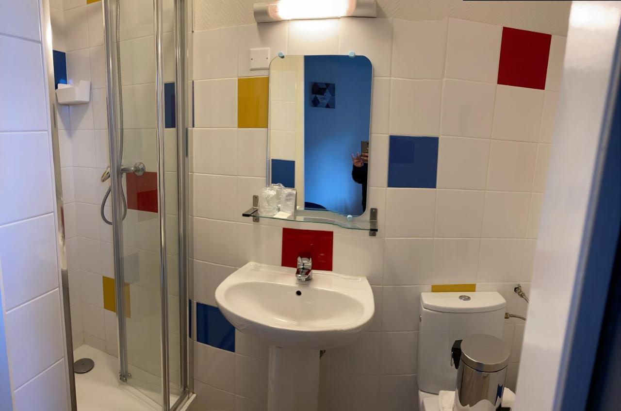 Hotel Le Concorde Clermont-ferrand Le Brézet Aéroport 2*
